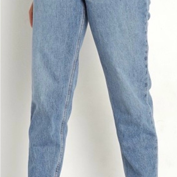 Levi’s 80’s Mom Jeans High Rise Size 25 - Picture 3 of 5